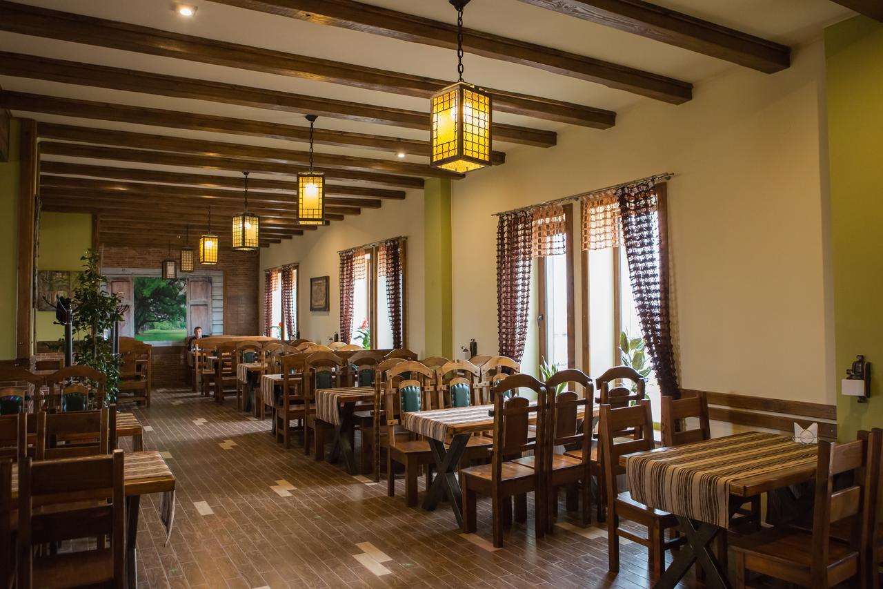 Hotel & Restaurant Complex Hap-Ok Brodki Extérieur photo