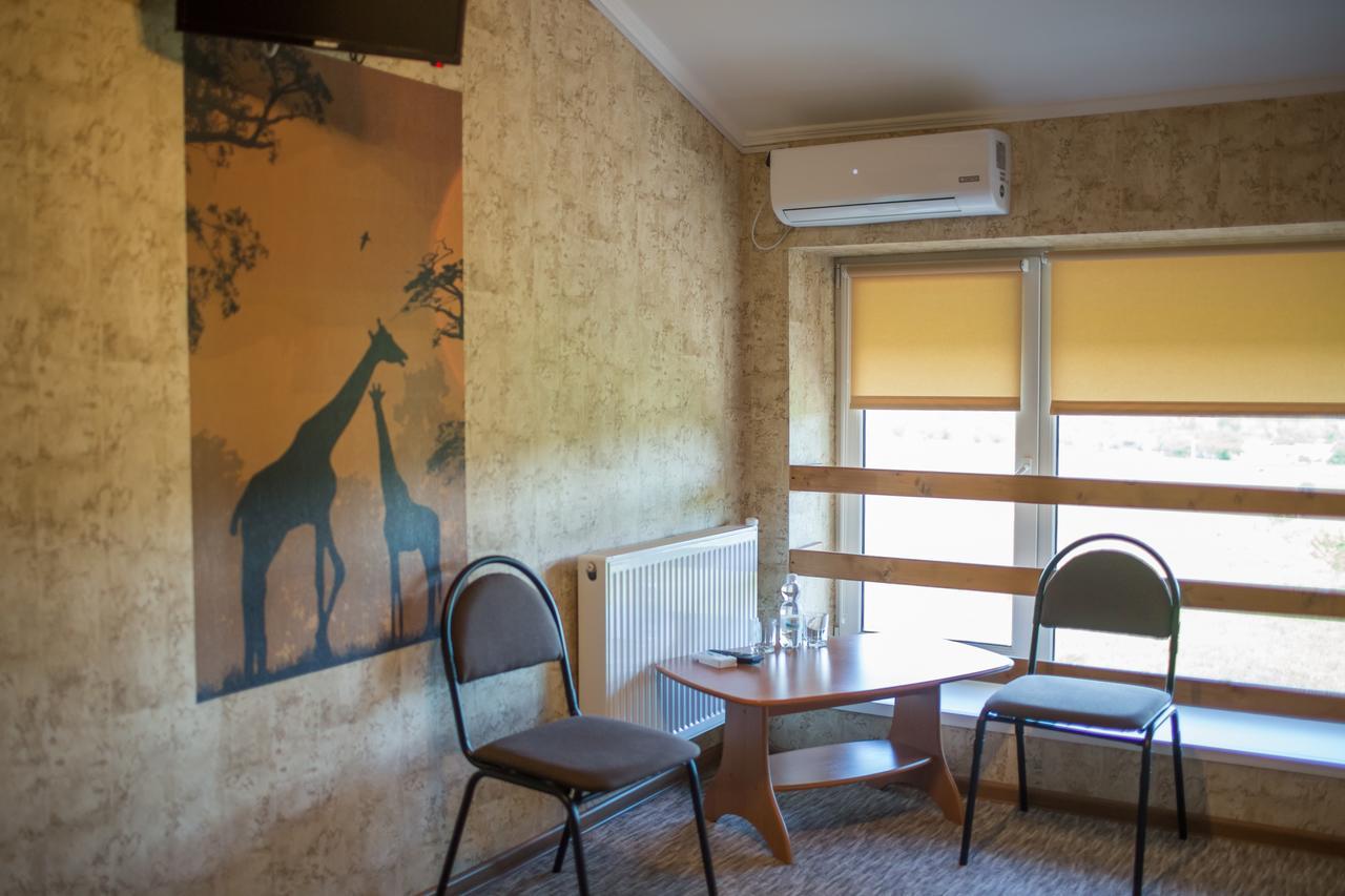 Hotel & Restaurant Complex Hap-Ok Brodki Extérieur photo